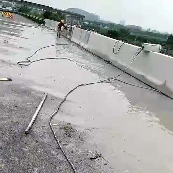 防撞栏切割拆除工程